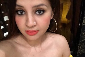 Is Sakshi Dhoni a Selfie Queen? Check Out Her Love for Selfies