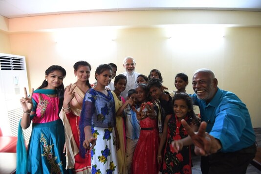 PM Modi shared a photo with social activist D Prakash Rao on Twitter. (Image: @narendramodi) PM Modi shared a photo with social activist D Prakash Rao on Twitter. (Image: @narendramodi)