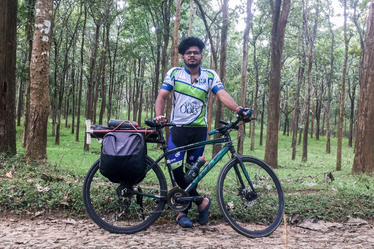 This 22-Year-Old Student is Cycling From Kerala to Kashmir to Support Ongoing Farmer's Protest