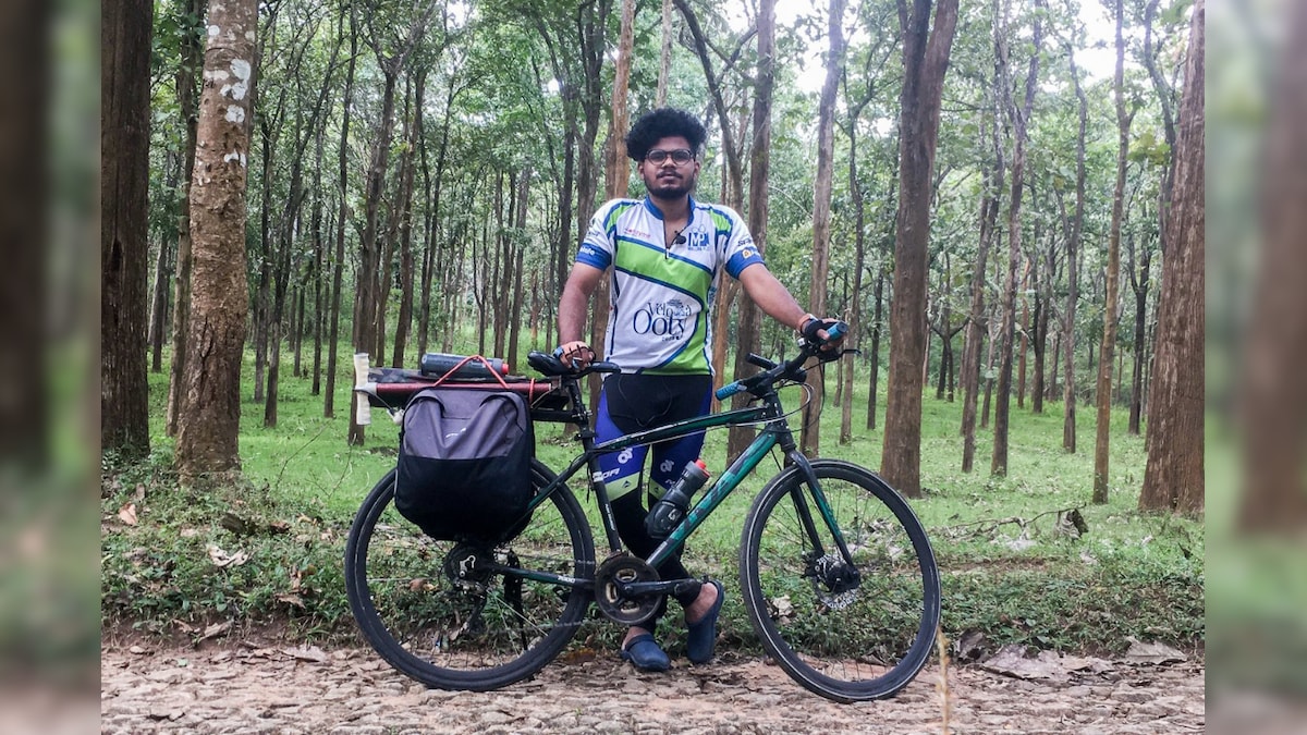 This 22-Year-Old Student is Cycling From Kerala to Kashmir to Support Ongoing Farmer's Protest