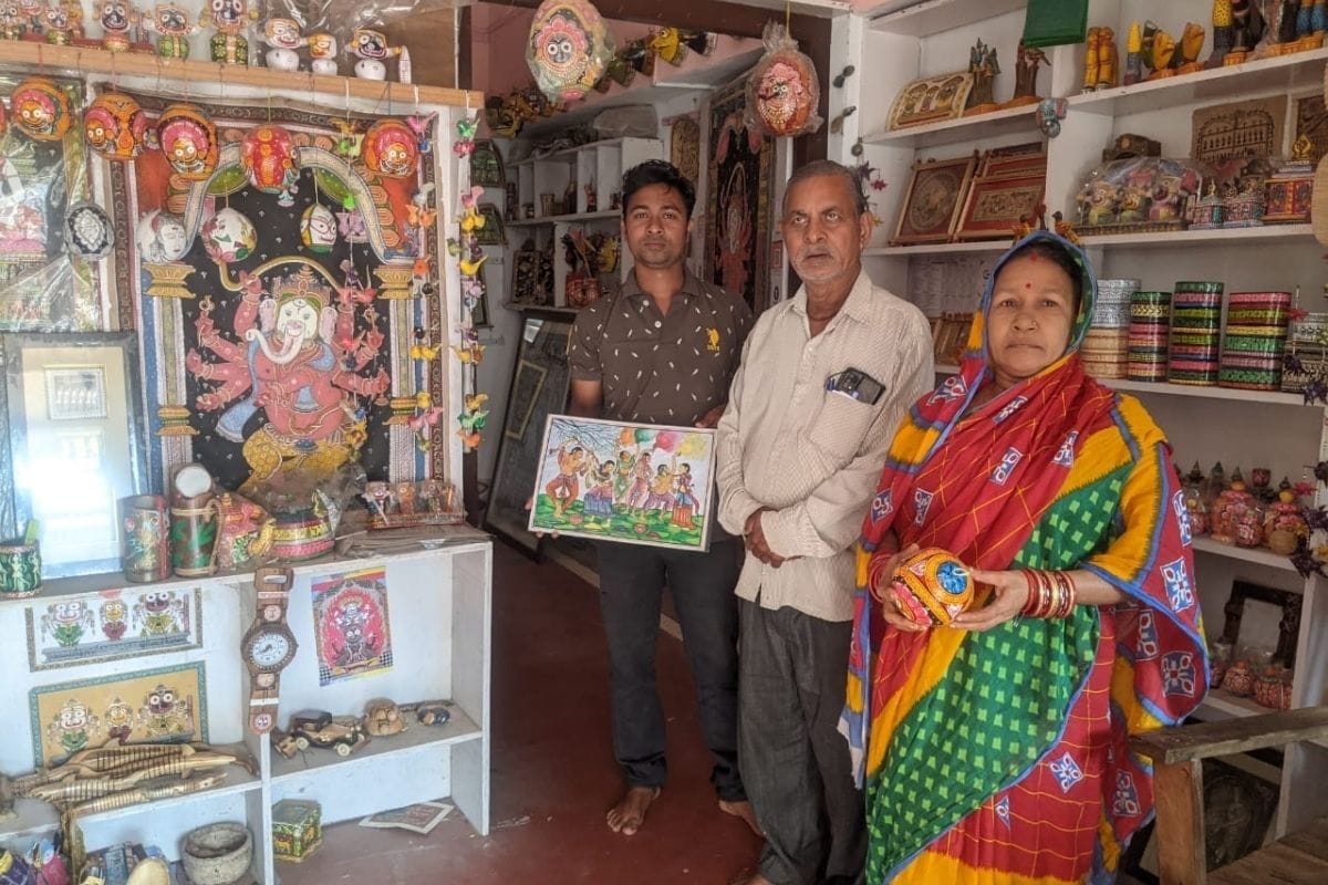 'It is Our Duty': How Professionals in Odisha's Puri Are Keeping the Art of Pattachitra Alive