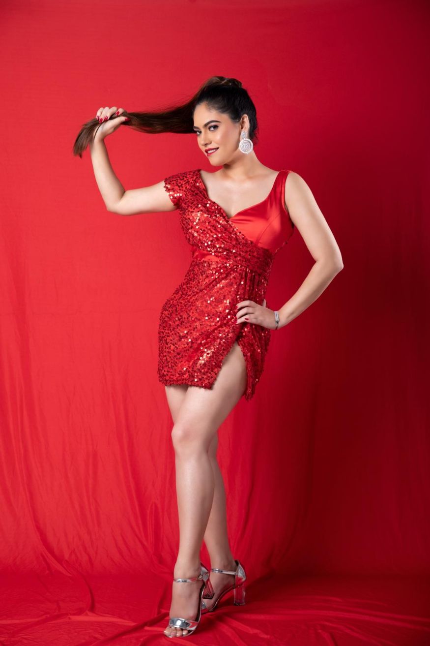 Sherin is definitely raising temperatures on social media and her fans just can't stop drooling. (Image: Instagram) Sherin is definitely raising temperatures on social media and her fans just can't stop drooling. (Image: Instagram)