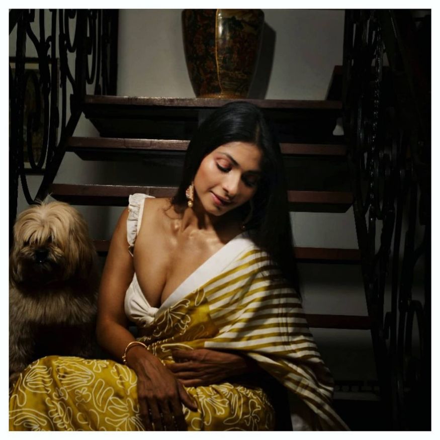 Tanisha also tried her luck down south. She was paired opposite Vinay Rai in Tanisha also tried her luck down south. She was paired opposite Vinay Rai in
