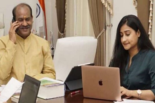 Anjali Birla with her father Om Birla, who is the Speaker of the Lok Sabha. (Image: Twitter)