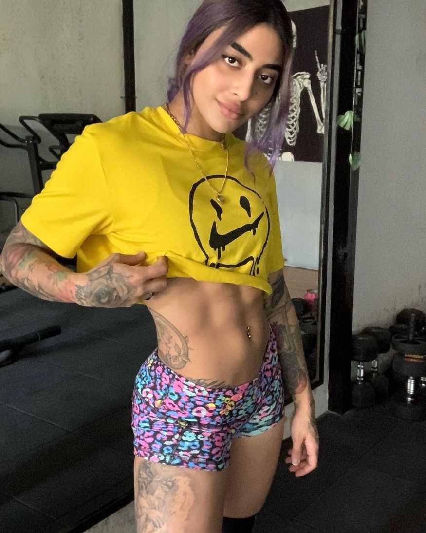 Bani Js Workout Pictures Will Inspire You To Hit The Gym Photogallery 8114