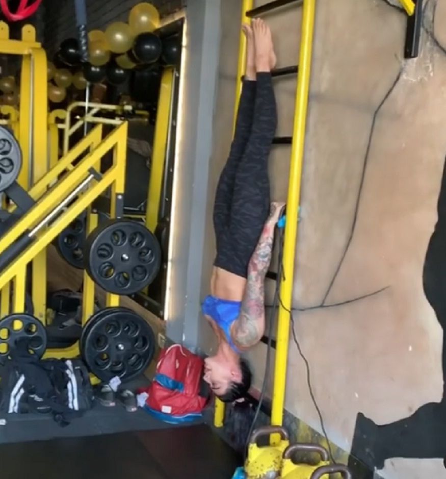 Bani J's Workout Pictures Will Inspire You to Hit the Gym News18