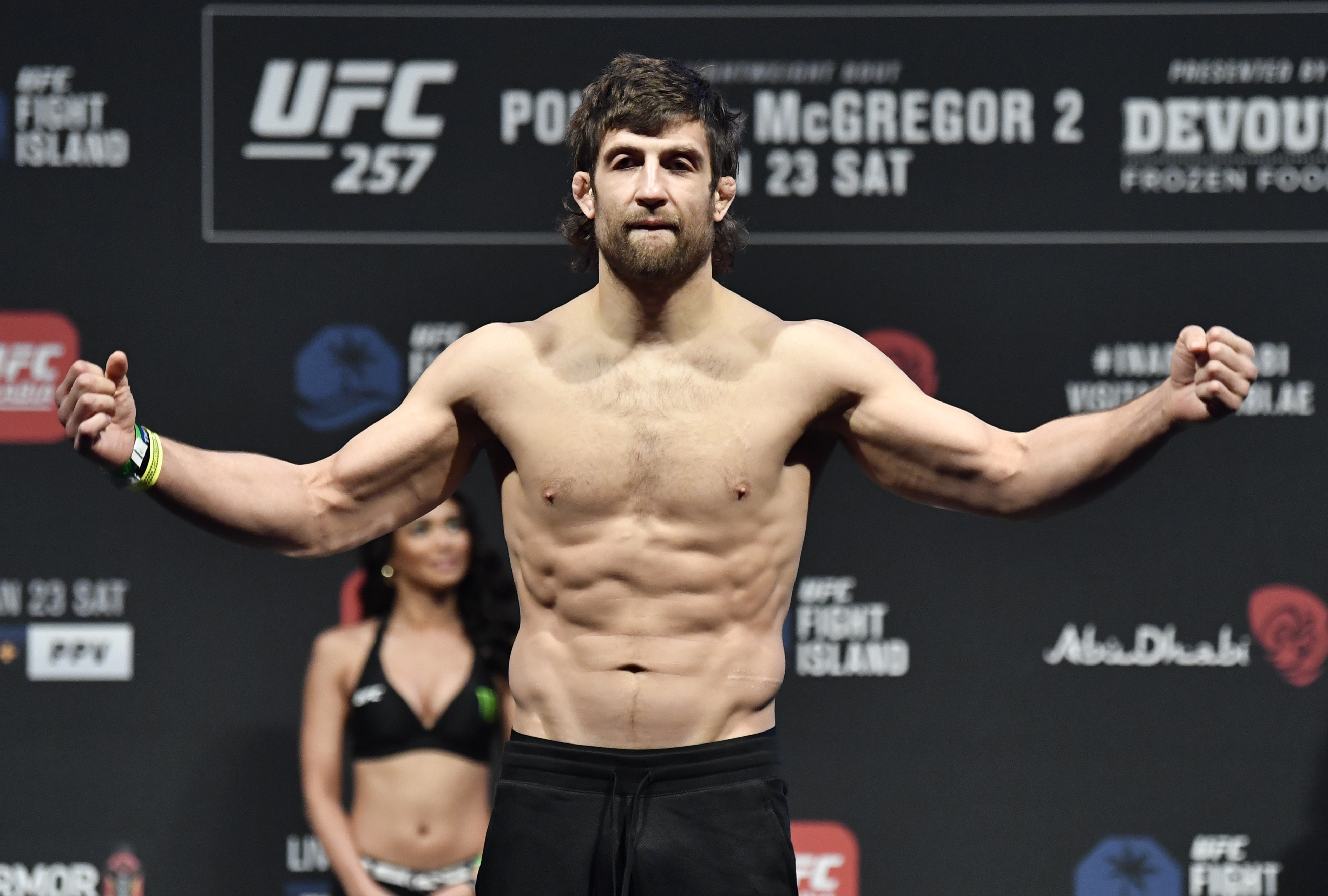 In Pics Ufc 257 Dustin Poirier V Conor Mcgregor Weigh In Fight Island Abu Dhabi Photogallery