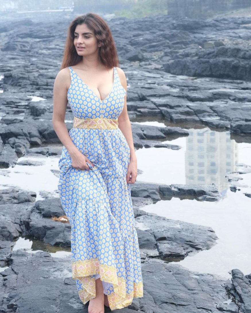 Stuns in a pretty maxi dress. (Image: Instagram) Stuns in a pretty maxi dress. (Image: Instagram)