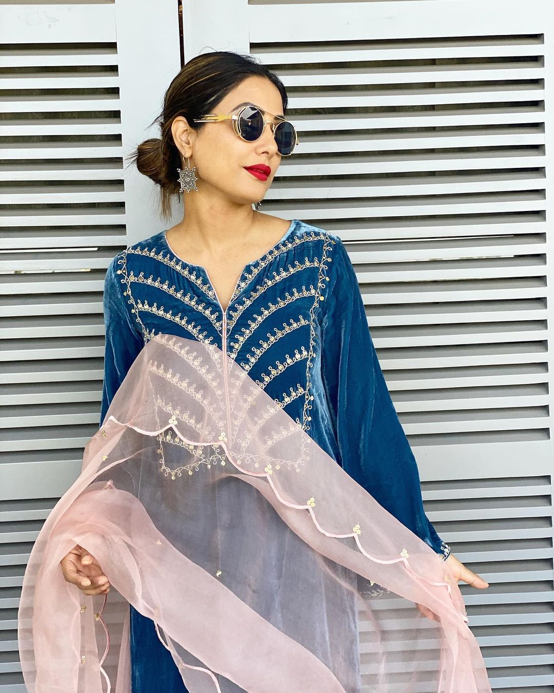 hina khan blue dress Hina Khan glowing in a stunning blue look #HinaKhan #BlueDress #ElegantLook #GlamStyle #BollywoodFashion