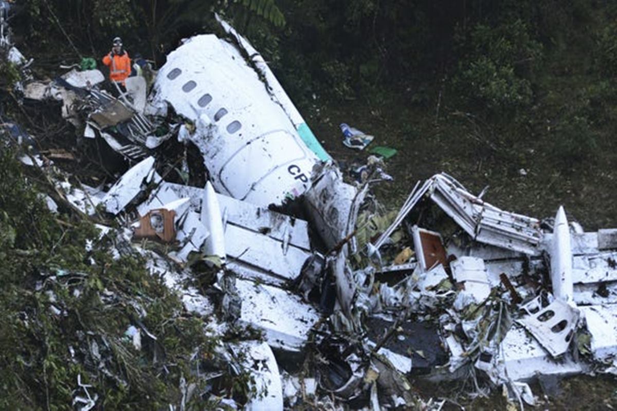 marshall university plane crash photos hot