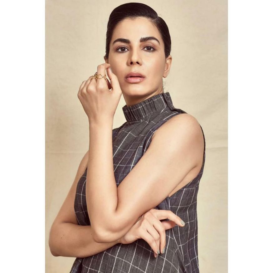 Kirti Kulhari Kirti Kulhari Raises Glamour Quotient With Her Latest Photoshoot
