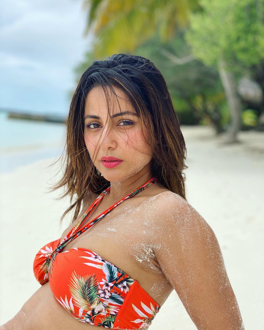 Hina Khan Slays In Sexy Bikinis See Her Hot Throwback Photos From