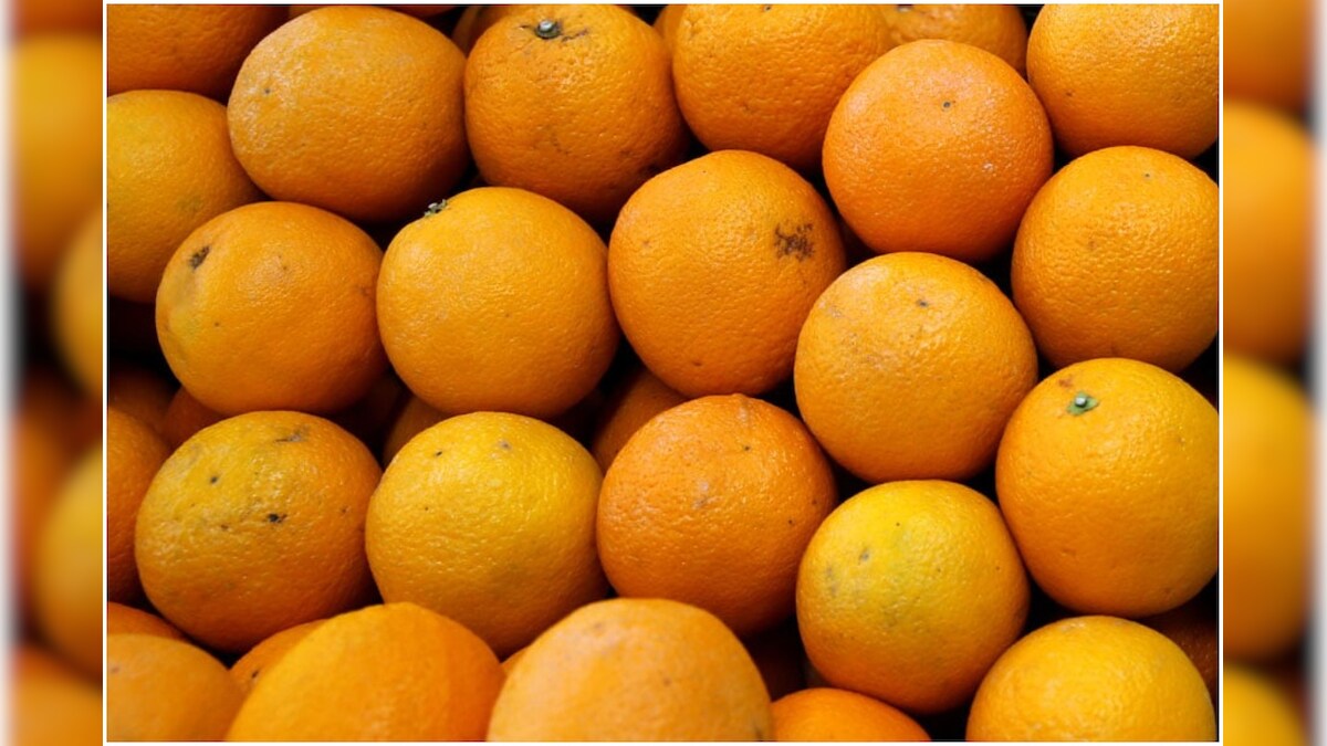 Four Men Get Mouth Ulcers after Eating 30 Kg Oranges at Airport to Avoid Paying Extra Baggage Fee