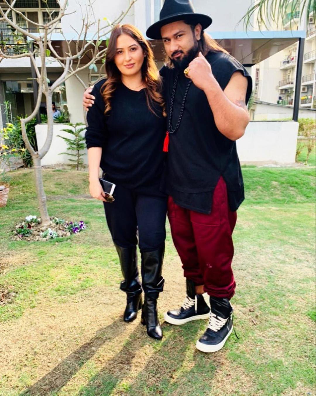 Honey Singh And Wife Shalini Make A Cute Pair, See Their Adorable #