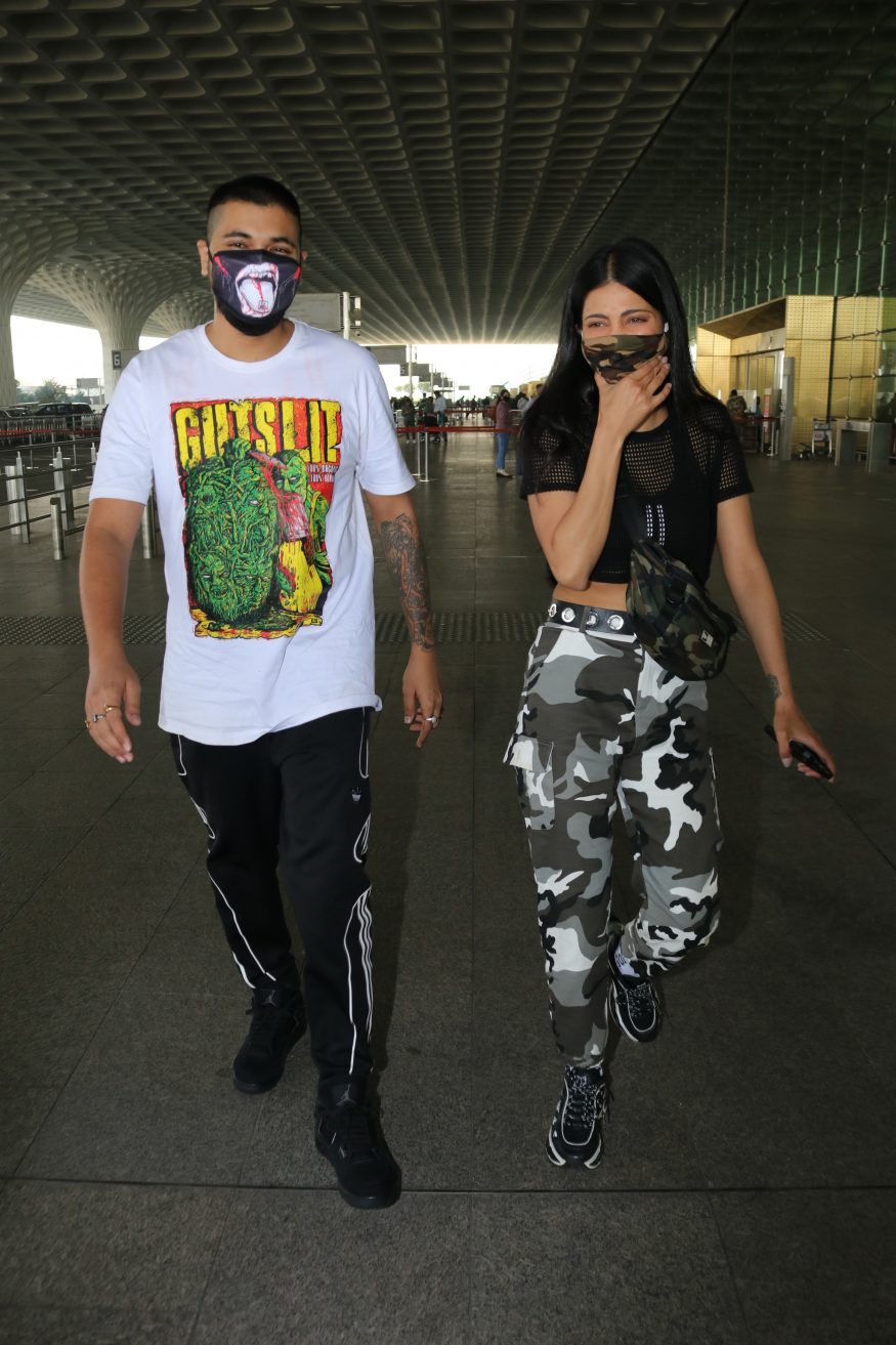 Celebrities Spotted Out And About Deepika Padukone Ranveer Singh Karan Johar And Others Photogallery View story and highlights from any public instagram user. deepika padukone ranveer singh karan