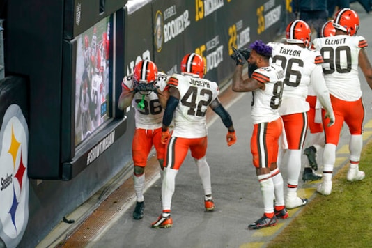 Off Sofa, Browns' Stefanski To Return After Playoff Absence Off Sofa, Browns' Stefanski To Return After Playoff Absence