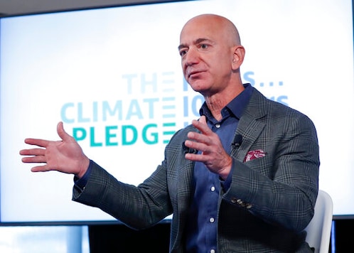 Amazon's Bezos Tops List Of Richest Charitable Gifts In 2020 Amazon's Bezos Tops List Of Richest Charitable Gifts In 2020