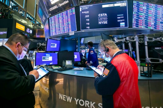 Global Shares Drop After US Stocks' Worst Day Since October Global Shares Drop After US Stocks' Worst Day Since October
