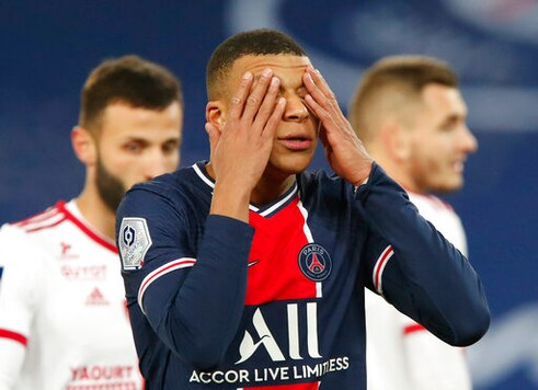 PSG's Mbappe May Feel Old When Facing New Angers Prodigy Cho PSG's Mbappe May Feel Old When Facing New Angers Prodigy Cho