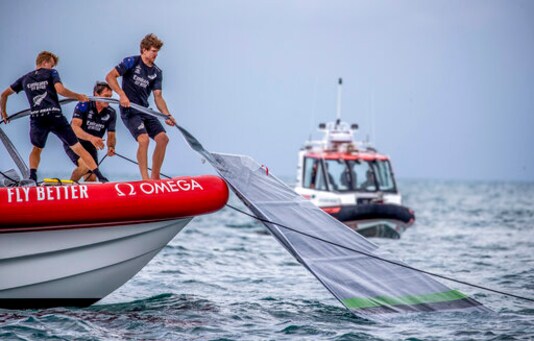 US Team Vows To Continue After America's Cup Capsize US Team Vows To Continue After America's Cup Capsize