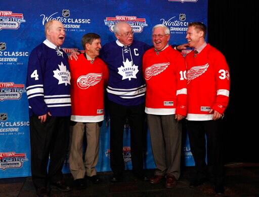 Hockey Hall Of Famer Armstrong Dies At 90