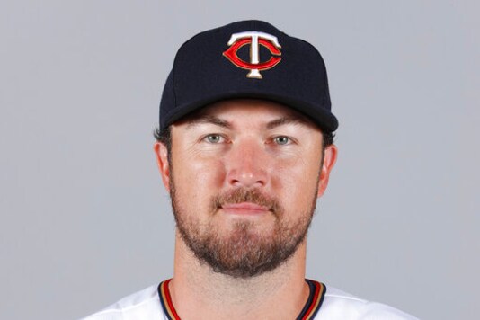 Phil Hughes Retires, More Than 2 Years After Last Pitch Phil Hughes Retires, More Than 2 Years After Last Pitch