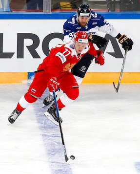 Mentors Wanted: Virus Limits Vet-rookie Time Away From Rink Mentors Wanted: Virus Limits Vet-rookie Time Away From Rink
