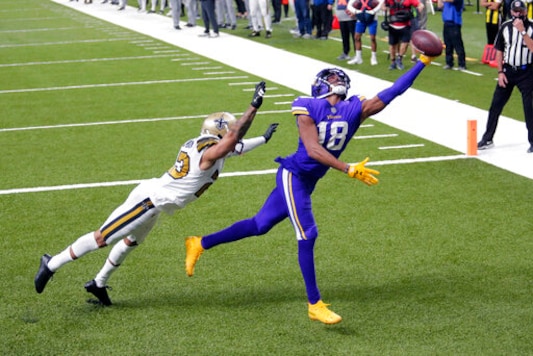Lions, Vikings Both Stumbling To The Finish Lions, Vikings Both Stumbling To The Finish