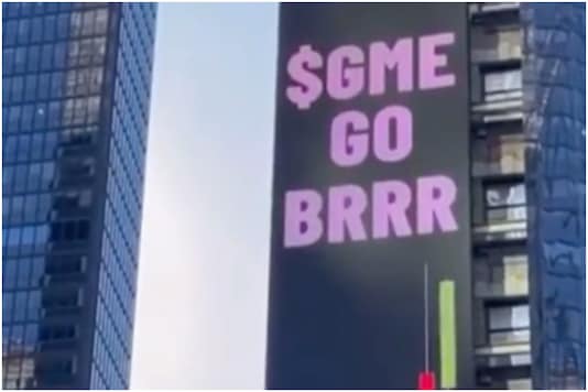 Redditors Celebrated GameStop Victory With a Times Square Billboard Ad and Internet Can't Even