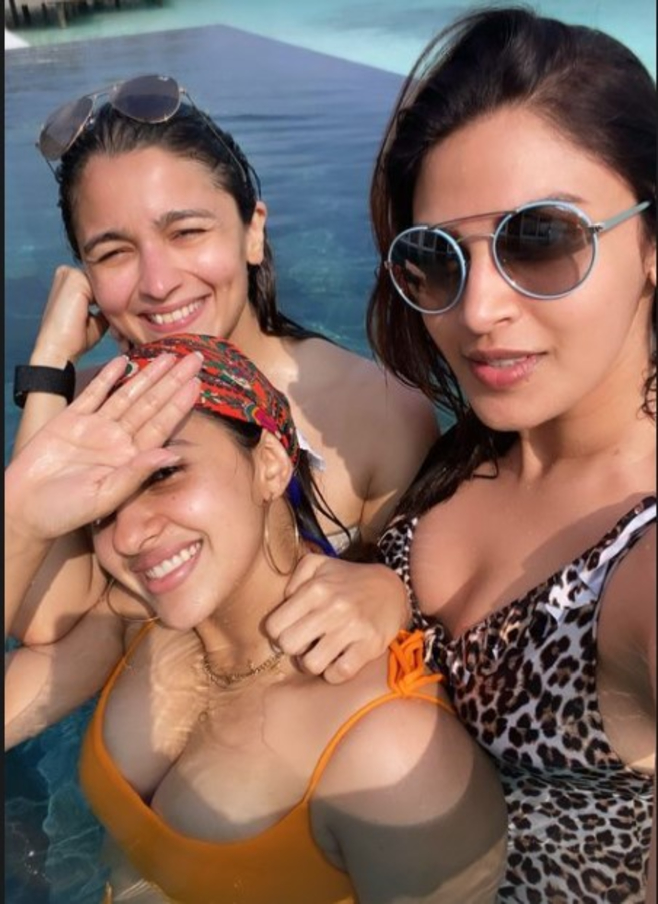 Apart from Alia, Akansha Ranjan Kapoor also gave glimpses of their dinner dates and chilling sessions by the pool with wines. (Credit: Instagram) Apart from Alia, Akansha Ranjan Kapoor also gave glimpses of their dinner dates and chilling sessions by the pool with wines. (Credit: Instagram)