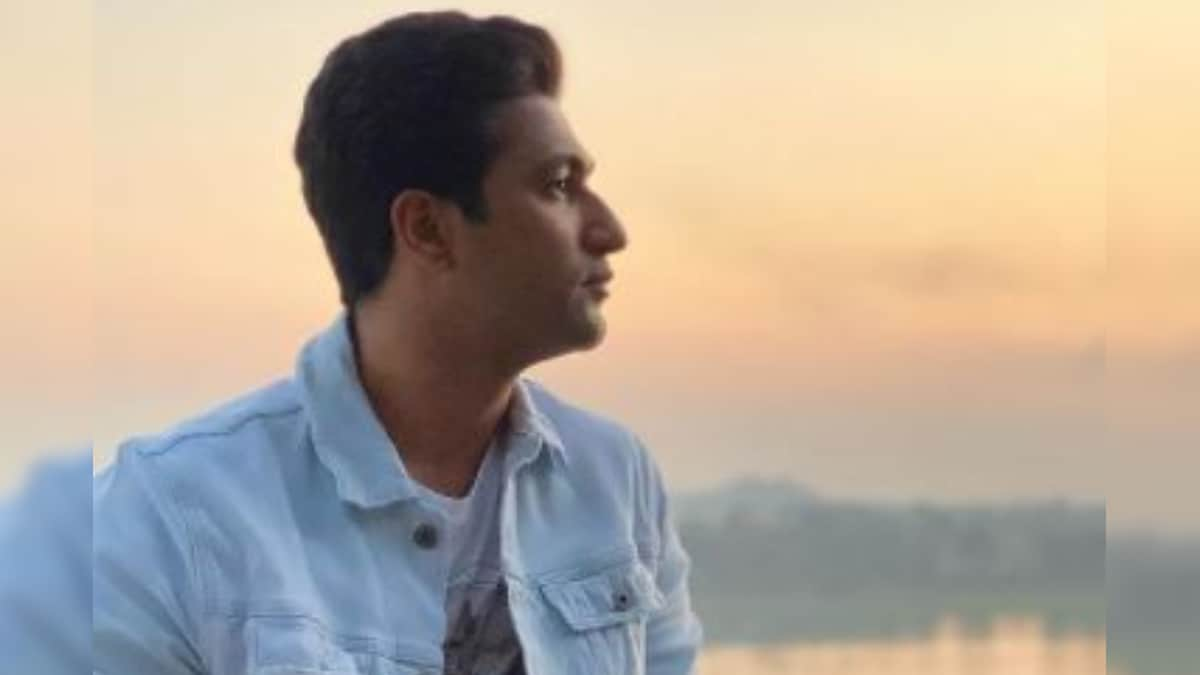 Vicky Kaushal Joins the 'Pawri' Trend, Shows His Love for Food