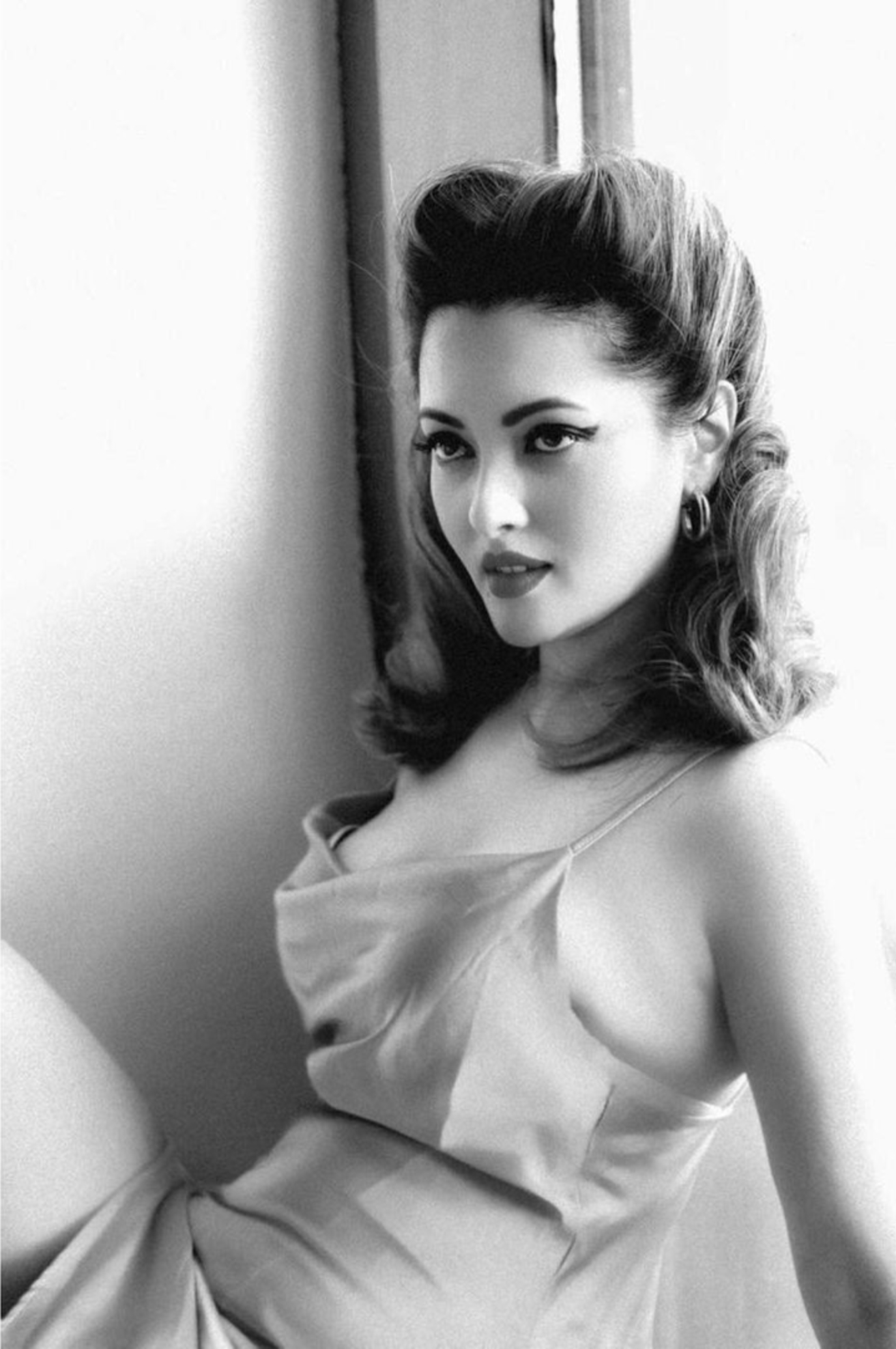  Riya is too hot to handle and her sultry images are proof. (Credit: Instagram)