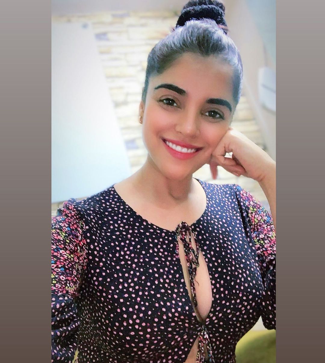 Pia Bajpai looks stunning in this photo. (Credit: Instagram)