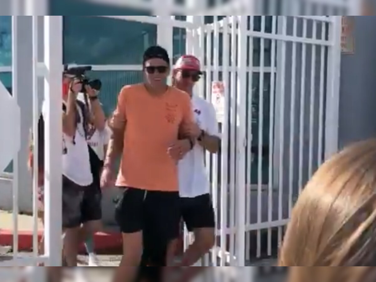 Drunk Tom Brady Could Barely Walk After A Boozy Super Bowl Parade