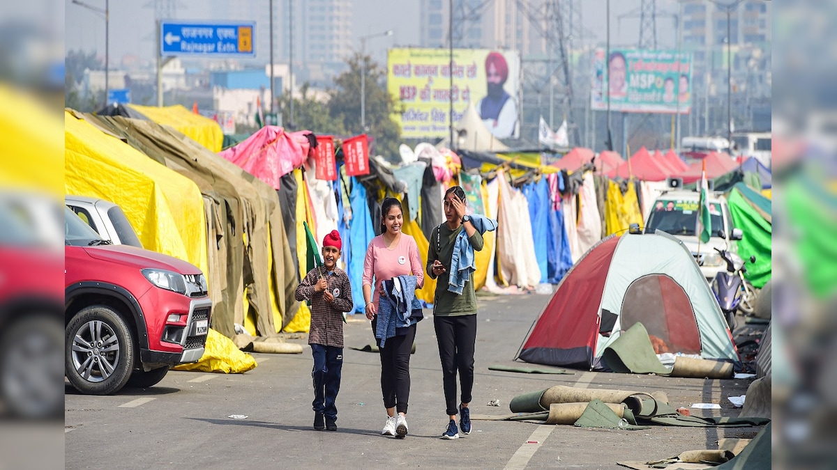 Singhu Border: Farmers Improve Facilities, Infra to Prepare for Prolonged Stir as Stalemate Continues