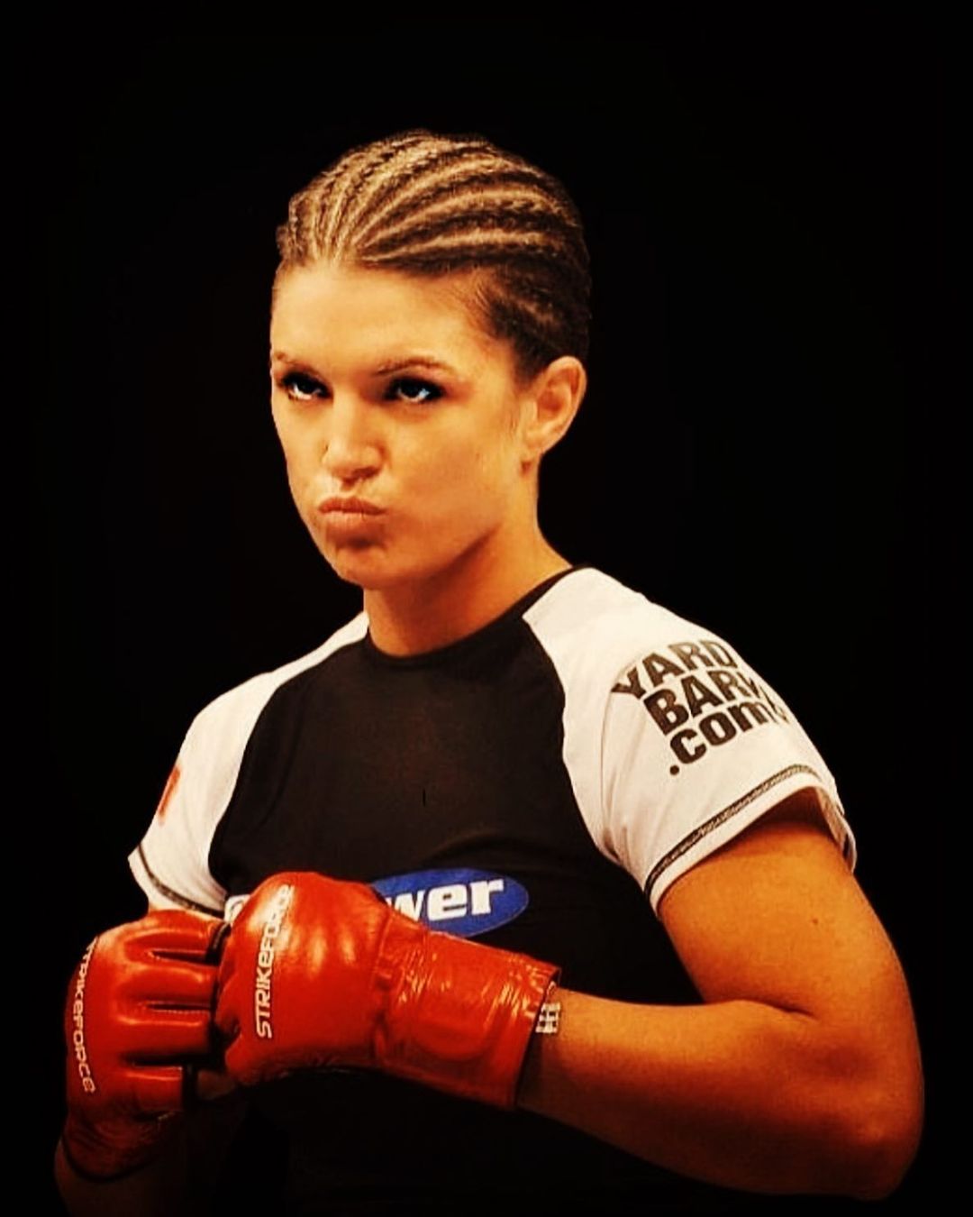 Patate Conscient Noël gina carano mma Humide aigu Vacances