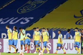 Indian Football: Kerala Blasters Intensify Hunt for New Coach Before Season Starts