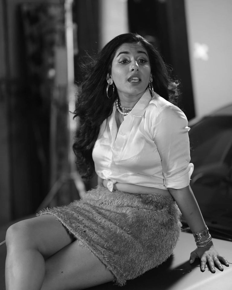 Visnu Priya Sexi Videos - South Actress Vishnupriya Raises Temperature With Her Hot Photos, Take A  Look - News18
