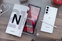 In Photos: Samsung Galaxy Note 21 FE Concept Design Teases Triple Rear Cameras, Hole-Punch Display In Photos: Samsung Galaxy Note 21 FE Concept Design Teases Triple Rear Cameras, Hole-Punch Display