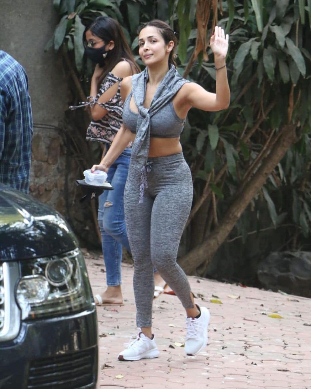 Malaika Arora's Workout Wear is the Most Fashionable in Bollywood, Here's  Proof - News18