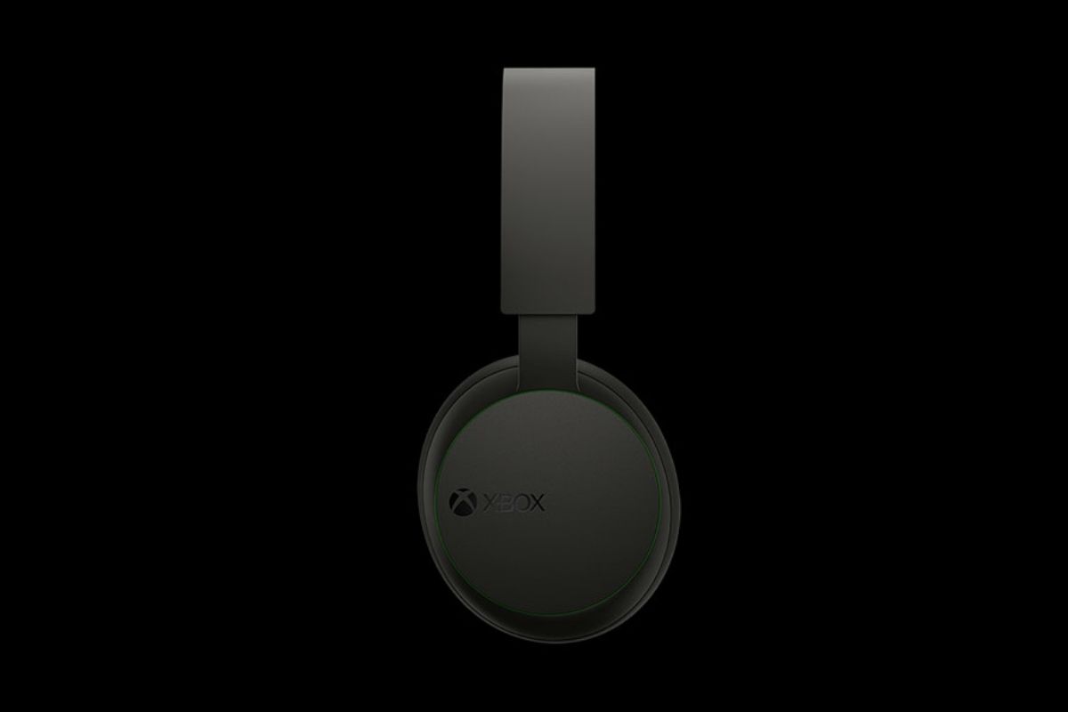 In Photos Microsoft's Xbox Wireless Headset With Rotating Earcups For Console, Windows PC