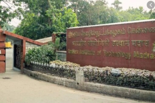 Qs World University Ranking 2021 12 Indian Colleges Among Top 100 Institutes Iit Madras In Top 50