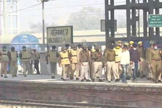 Security deployed at Ghaziabad Junction in the wake of the 4-hour long nationwide 'rail roko' call by farmers' today. 
