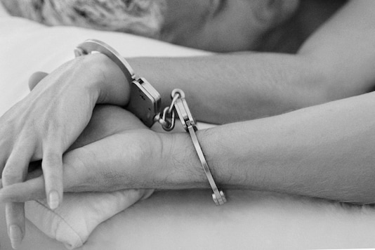 Image result for Ukrainian Couple Handcuff Themselves Together For 3 Months in Ultimate Test of Love