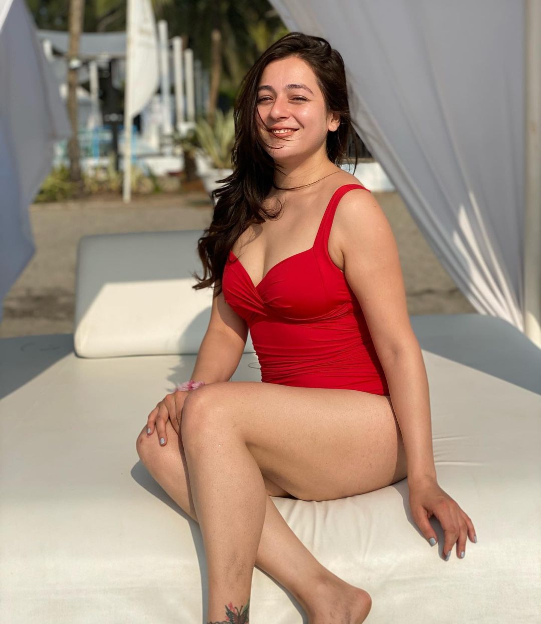 Priyal Gor Xxx - Priyal Gor Goes Bold In Sexy Swimsuit Photos, Take A Sneak Peek - News18
