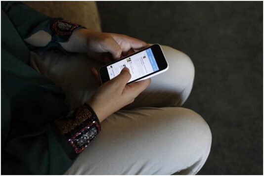 Extended screen time can cause suicidal thoughts in teens | Image credit: Reuters