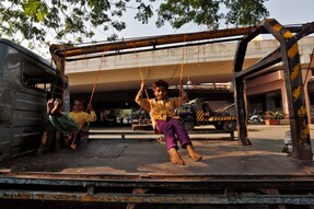 Municipal Staffers in East Delhi Turn Old, Unused Garbage Trucks Into Mobile Parks for Children