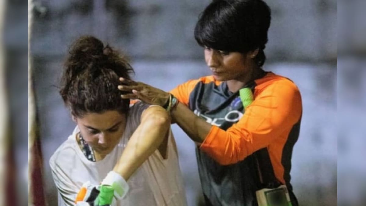 Taapsee Pannu Perfects Her Cricket Skills with Nooshin Al Khadeer as She Prepares for Shabaash Mithu