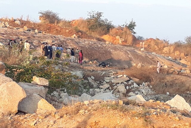 Gelatin blast kills 6 people near Chikkaballapur, Karnataka. (Image: Twitter/@dp_satish)