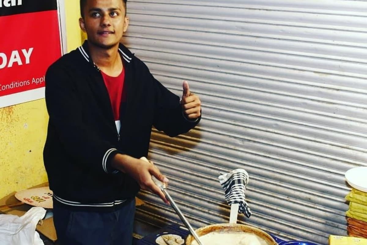 MBA Chai Wala: From Roadside Tea Seller to Cafe Chain, This Entrepreneur  Braved all Odds - News18